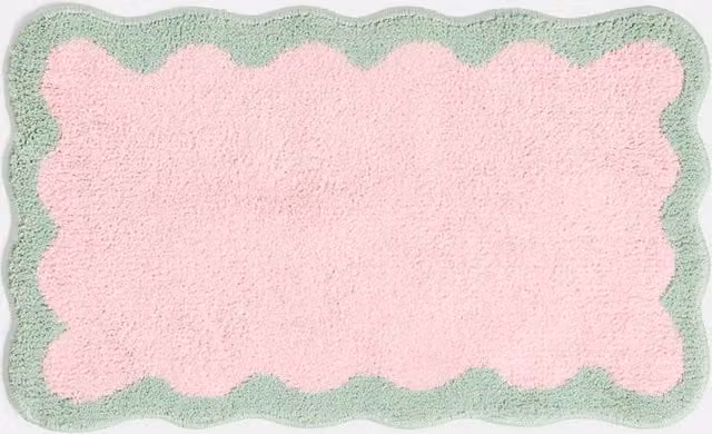 OHS Scallop Edge Tufted Non-Slip Bath Mat in Light Pink