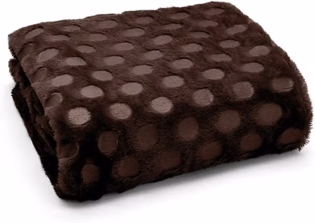 Velosso Plush Popcorn Effect Faux Fur Throw Blanket in Chocolate, W/D/H: 125 x 150 cm
