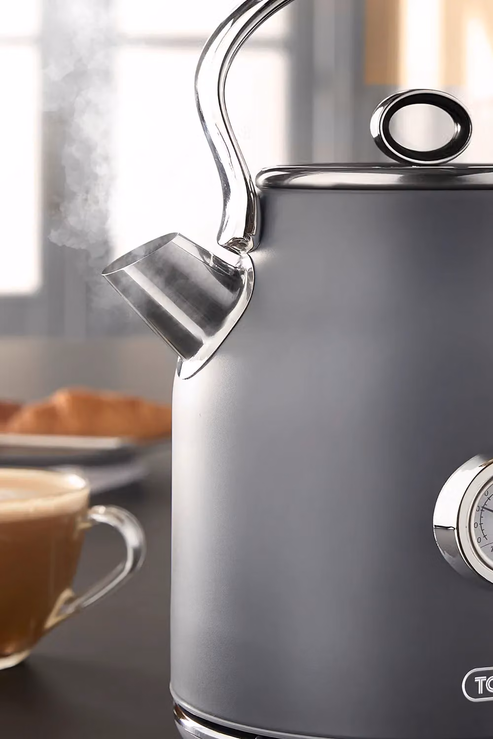 Tower Renaissance 1.7 l Stainless Steel Kettle, Grey and Black, 3 kW – 4
