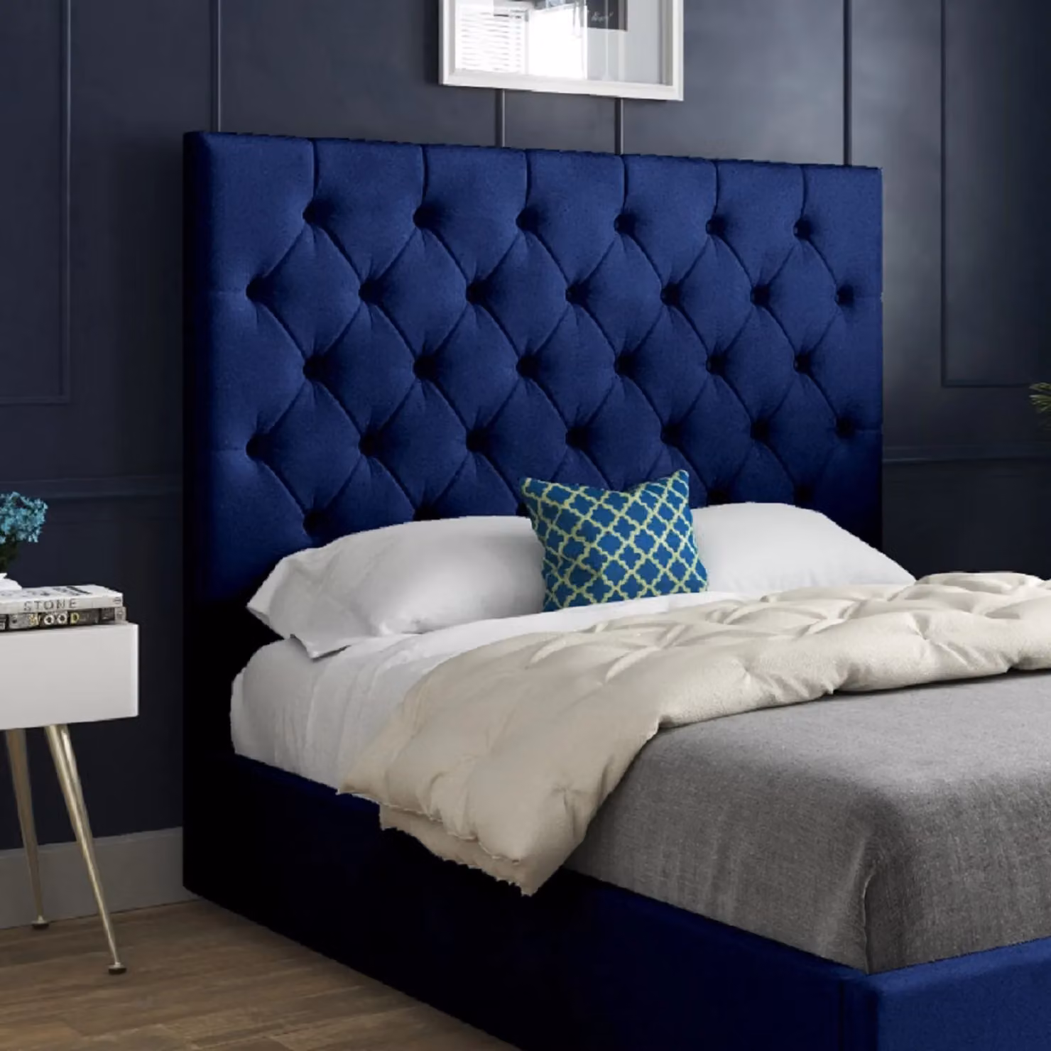 KDMD Alma Blue Velvet Upholstered Chesterfield Bed Frame, W/D/H: 140 x 200 cm – 2