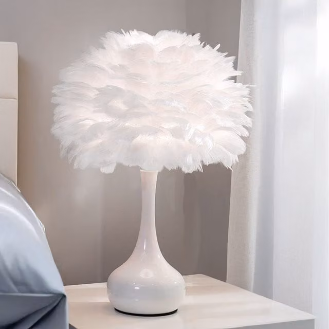 Livingandhome White Feather Ceramic Tabletop Bedside Lamp
