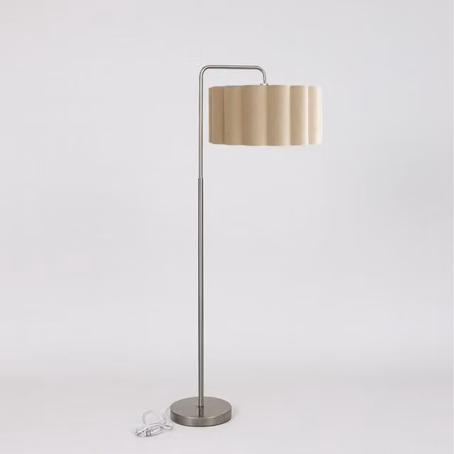 CGC Kyra Angled Floor Lamp in Brushed Nickel with Large Scalloped Linen Lampshade in Silver and Beige, Height: 163 cm, Width: 48 cm