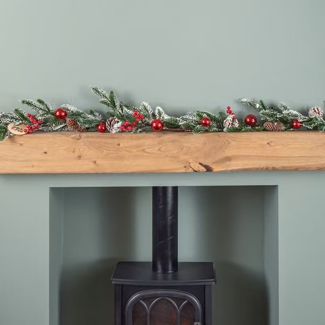 Samuel Alexander 1.9m Christmas Frosted Pinecone Garland with Red Berries and Baubles in Green, Red and White – 1
