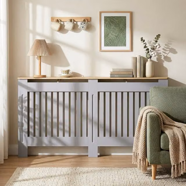 HOMCOM Modern Painted Slatted MDF Radiator Cover Cabinet with Lined Grill in Grey