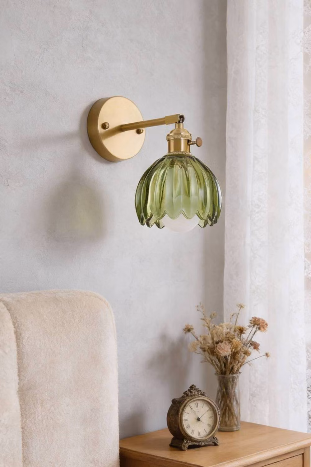 Living and Home Rechargeable LED Wall Lamp with Remote Control, RGB Colours and Vintage Glass Dome in Green and Gold/Brass, H 17.5 cm x W 11.5 cm x D 17.5 cm – 4