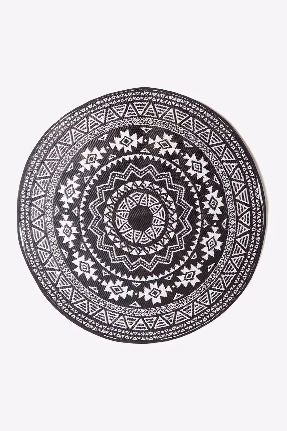 Homescapes Round Woven Outdoor Rug with Black and White Mosaic Motif, UV-Resistant and Reversible, Diameter: 180 cm – 2