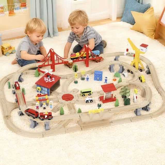 AIYAPLAY 133 Piece Motorised Wooden Train Set with Crane in Multicolour