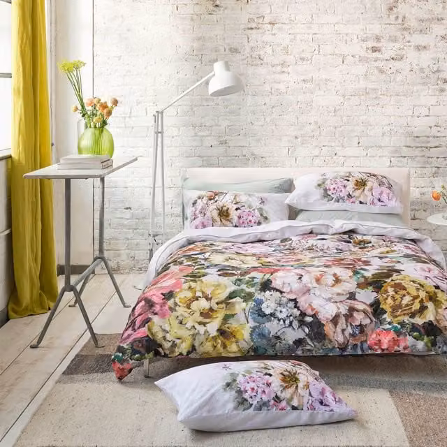 Designers Guild Grandiflora Reversible Floral Cotton Mako Satin Duvet Cover Set in Pink and Multicolour