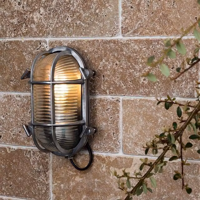 ValueLights Bow Oval IP64 Outdoor Garden Wall Light in Silver with Cool White Bulb – 1