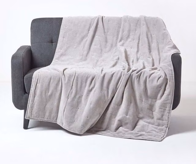 Homescapes Velvet Quilted Throw in Grey, W/D/H: 125 x 150 cm