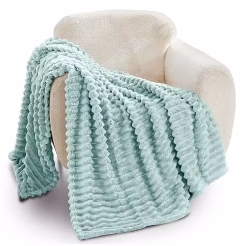 GAVENO CAVAILIA Ribbed Fleece Throw in Blue, W/D/H: 200 x 240 cm