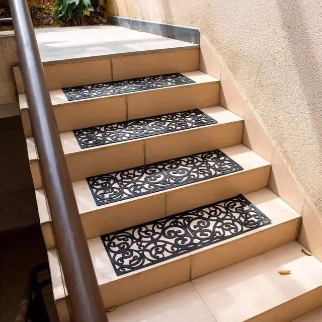 SPETLEK Set of 4 Non-Slip Black Rubber Outdoor Stair Treads, W: 1000 cm, D: 52 cm