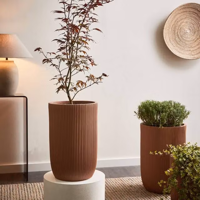 Wyld and Coco Evergreen Brown Vertical Rib Fibre Clay Outdoor Planter Tub