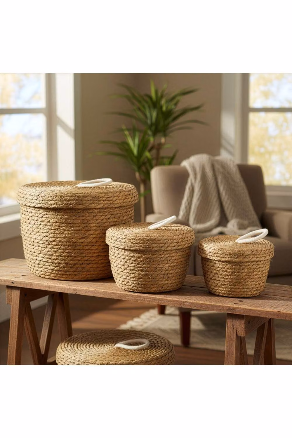 KDMD Set of 3 Round Seagrass and Cotton Baskets with Lids in Brown – 3