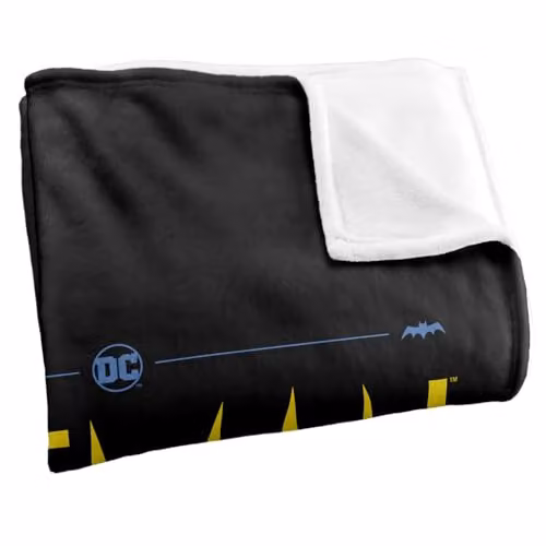 Warner Bros. Batman Caped Crusader Shadow Block Super Soft Fleece Throw Blanket, Multicolour, W: 91.44 cm x D: 147 cm – 2