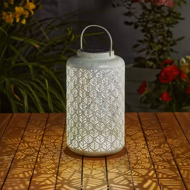Garden Mile Solar Moroccan Metal Lantern in Green