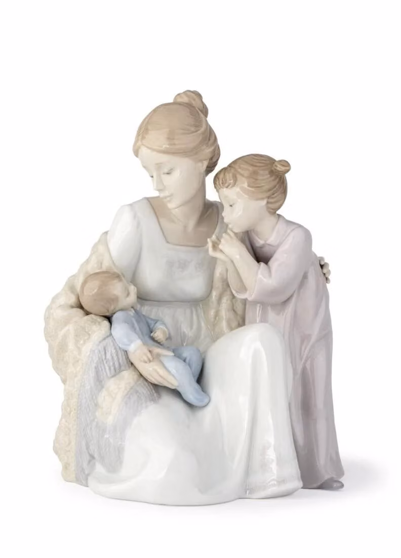 Lladró Welcome to The Family Multicolour Porcelain Figurine