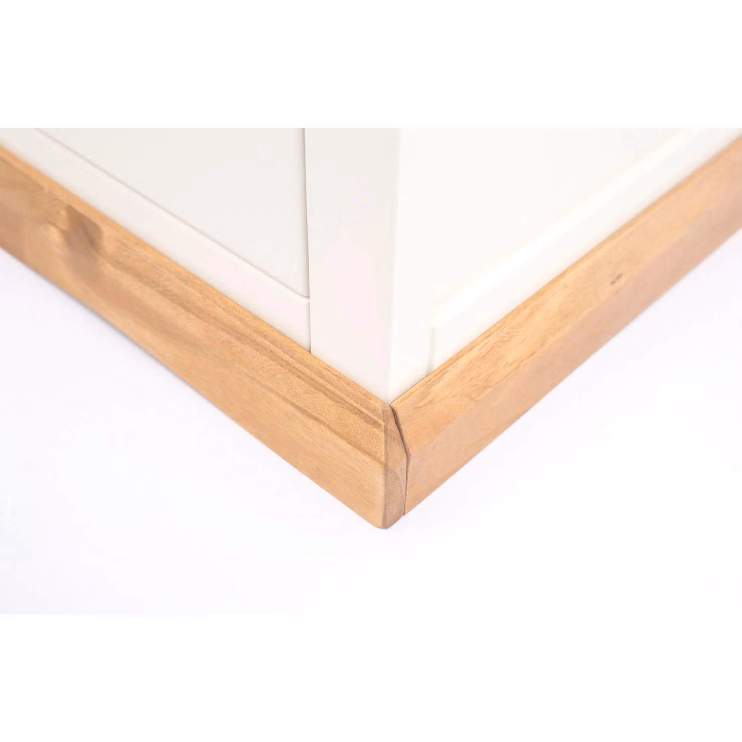 Cabinet Bits Trevi 4 Drawer Chest in White and Wood – 2