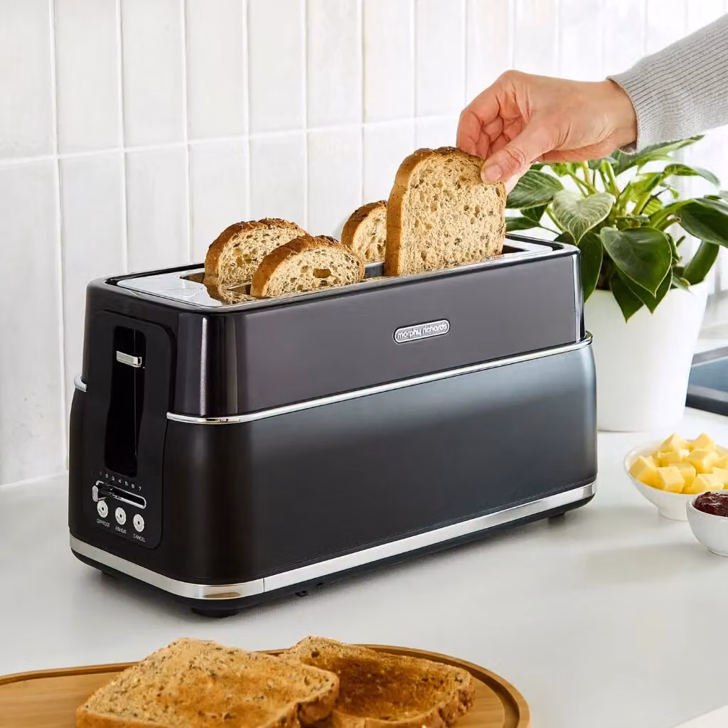 Morphy Richards Signature 4-Slice Toaster in Black – 6