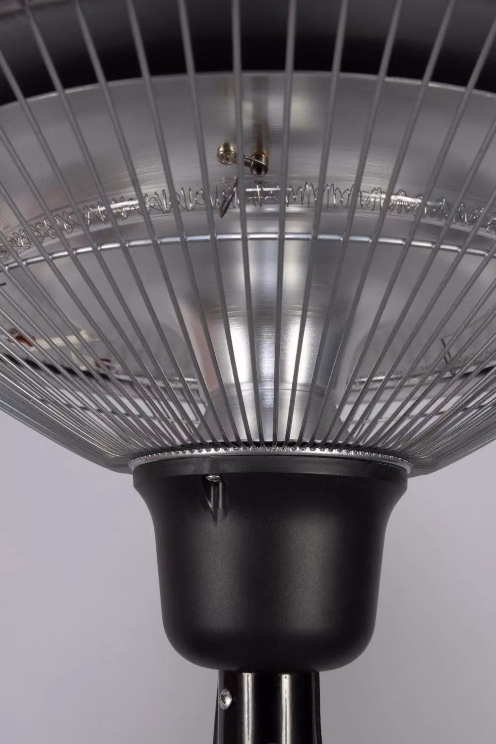 Litecraft 1500 Watt Outdoor Floor Standing Garden Radiant Patio Heater in Silver – 2