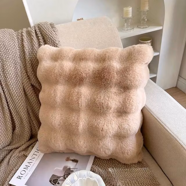 Peach Accessories Ultra-Soft Faux Cloud Square Pillow in Beige, W/D/H: 45 x 45 x 45 cm – 1