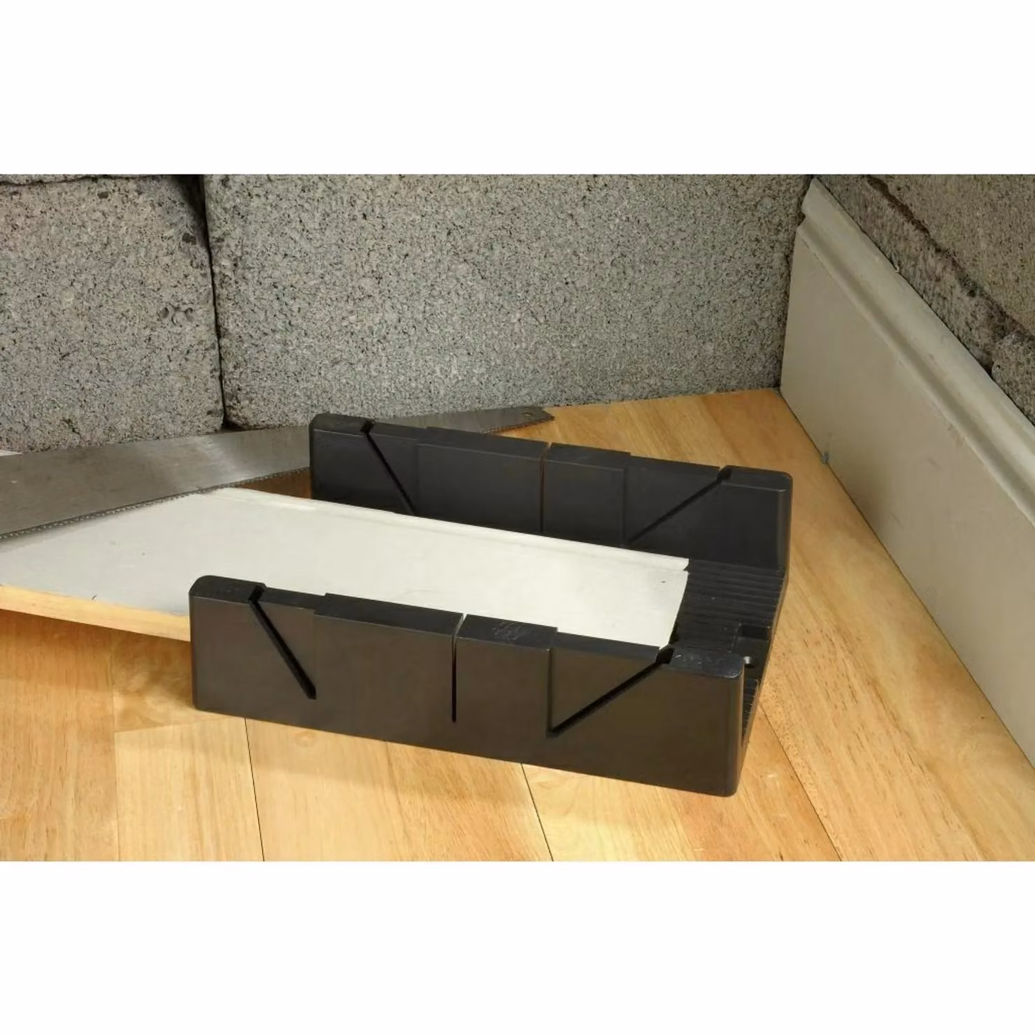 Linic Mega Mitre Box in Black – 2