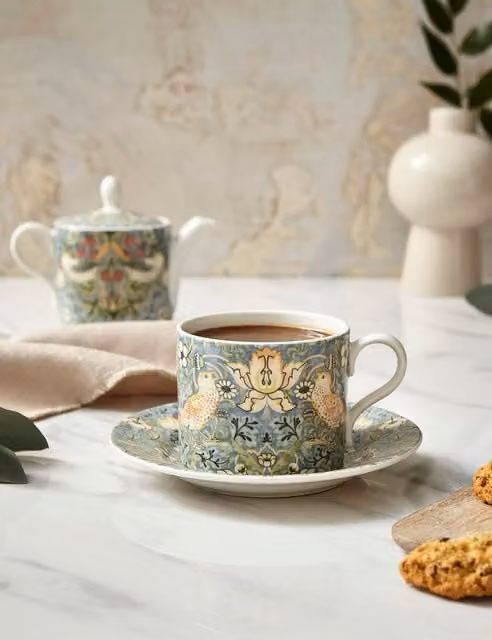 Morris & Co Strawberry Thief Floral Porcelain Tea Cup and Saucer Set, Multicolour