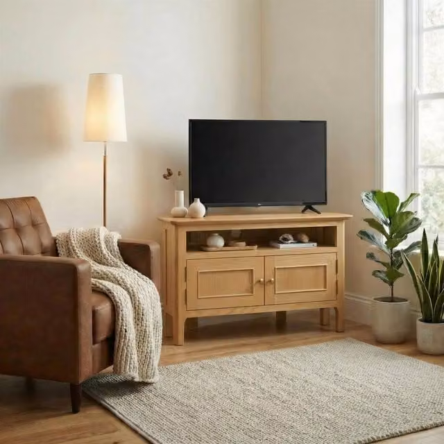 FurnitureboxUK Belle Solid Oak Wood Corner TV Stand in Brown – 1