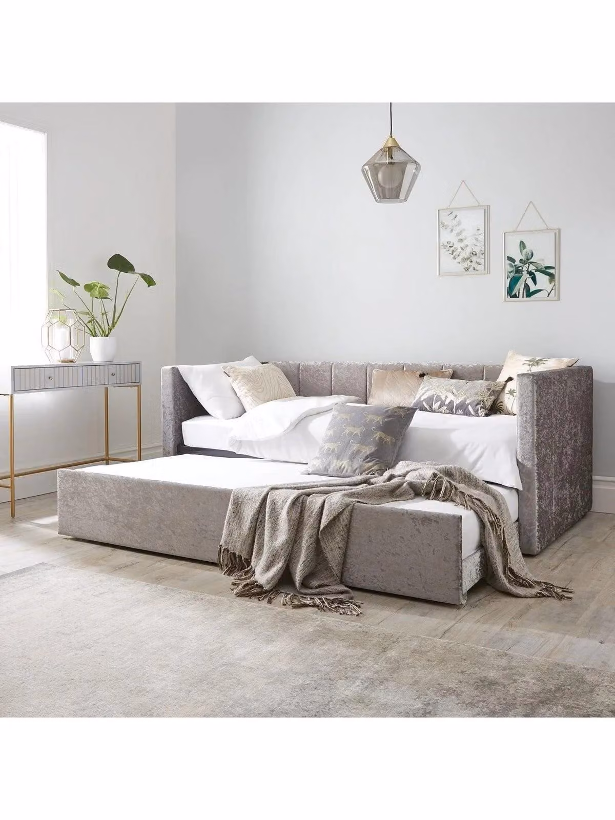 Very Home Connie Upholstered Velvet Day Bed in Silver, W/D/H: 213.0 x 107.0 x 79.0 cm