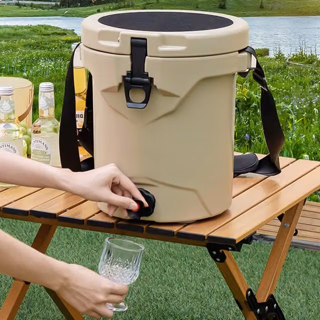 Costway Portable Insulated Ice Chest Box with Spigot, Brown