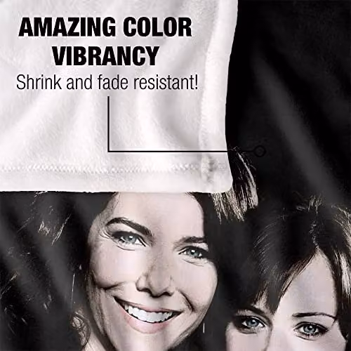 Warner Bros. Gilmore Girls Silky Touch Super Soft Fleece Throw Blanket, Multicolour, W: 91 cm, D: 147 cm – 3