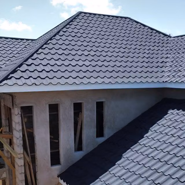 Livingandhome Set of 5 Grey Asphalt Shingle Coated Metal Roofing Tiles