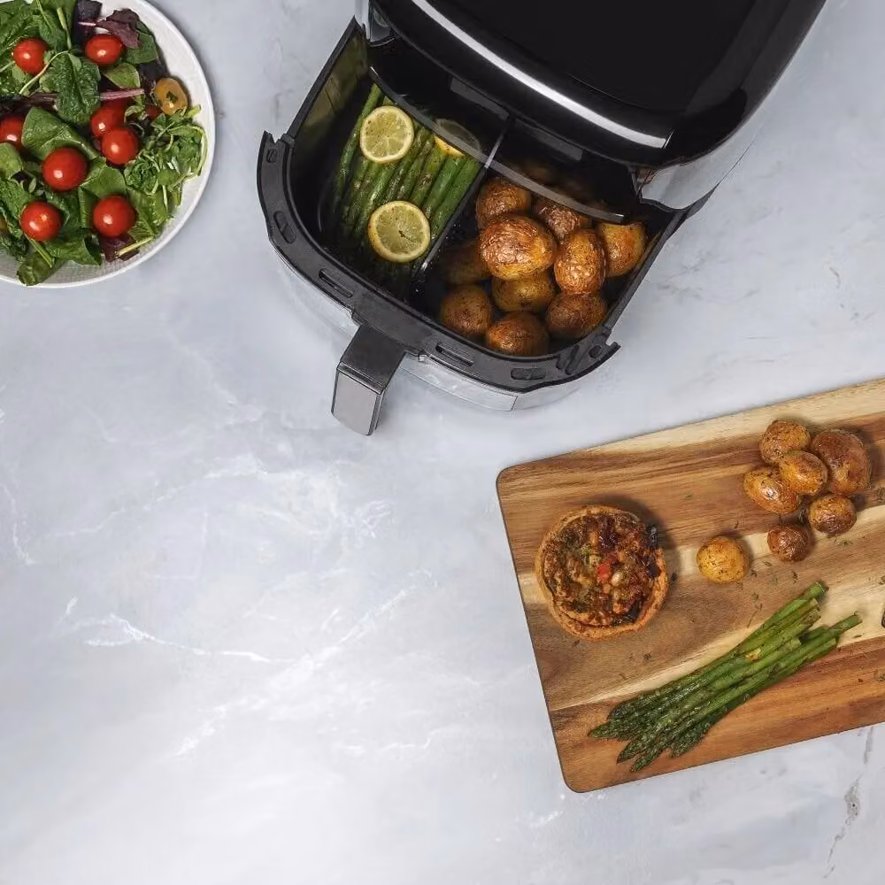 Daewoo 8 Litre Dual Zone Digital Air Fryer with Window and Divider in Black – 4