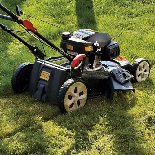 SIP Self-Propelled Petrol Lawnmower with Honda Engine, 56cm Cutting Width, 60L Collector and Mulching Kit, Black – 8