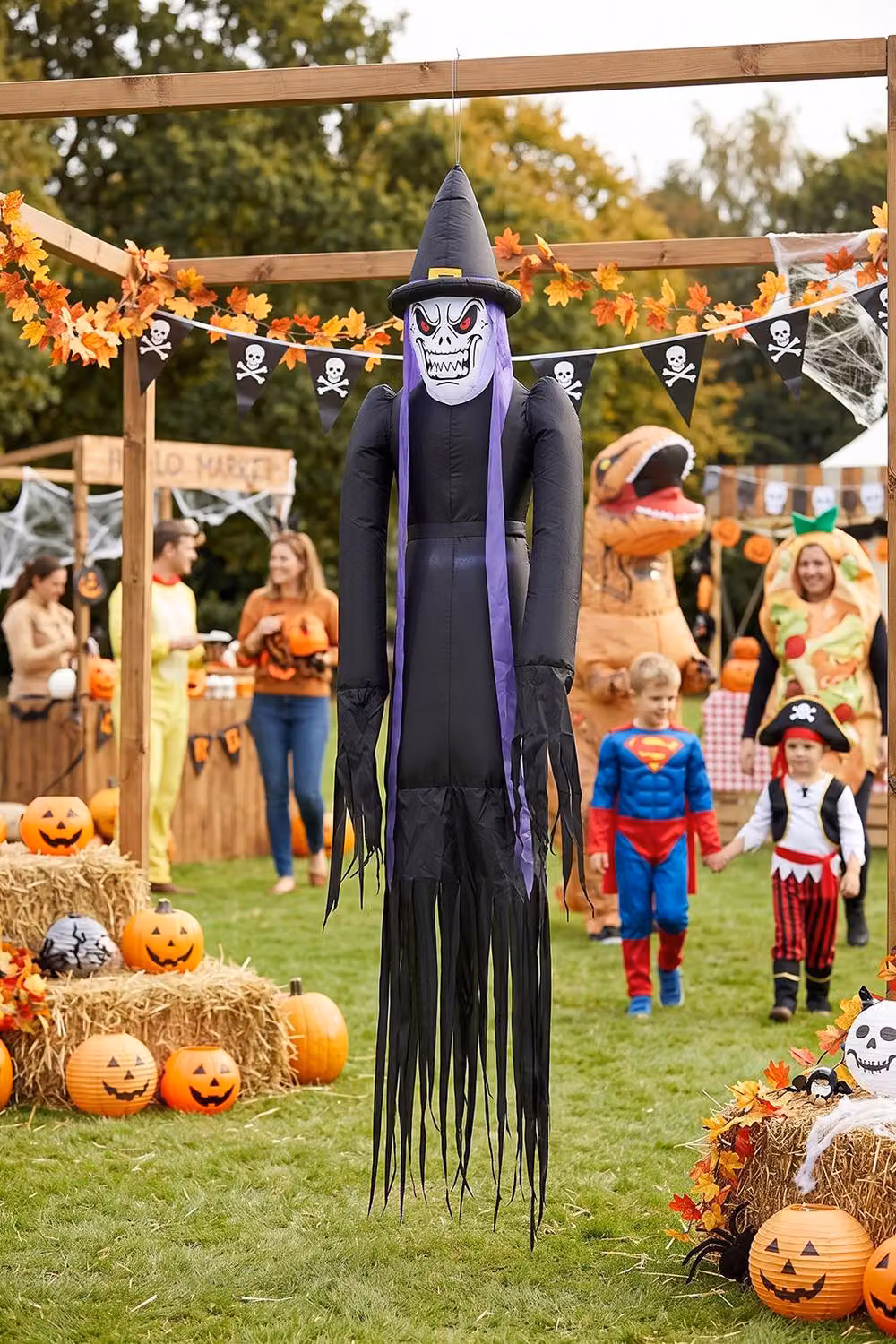 Living and Home Scary Witch Inflatable Halloween Decoration, Multicolour, Height: 182 cm – 2