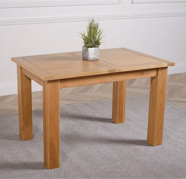 Thats Furniture Hampton Modern Rectangular Extendable Solid Oak Dining Table in Brown