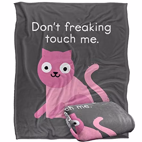 Bcreative David Olenick Purrsonal Space Silky Touch Super Soft Fleece Throw Blanket in White, W/D/H: 152 x 127 cm