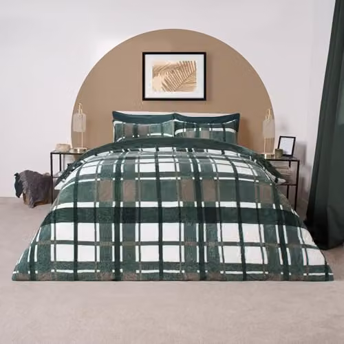 OHS Super King Teddy Fleece Checked Duvet Cover and Pillowcase Set in Forest Green