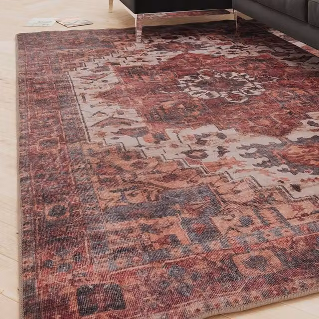 Kukoon Scarlet Distressed Soft Pile Area Rug in Red, W: 200 cm, D: 290 cm