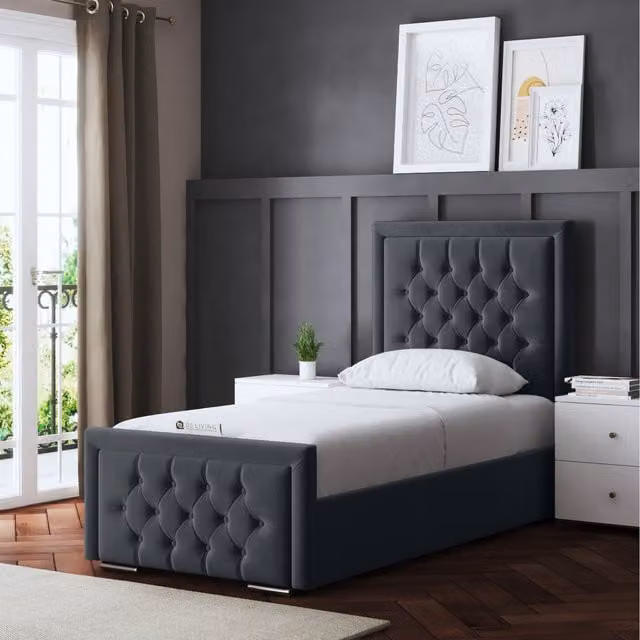 DS Living Allegra Chesterfield Upholstered Velvet Bed in Grey, W/D/H: 180 x 200 cm