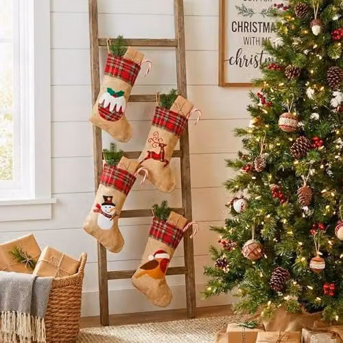 Shatchi Pack of 4 Rustic Burlap Christmas Stockings in Brown and Multicolour, 45 cm Hanging Sack Socks with Animal Designs – 2