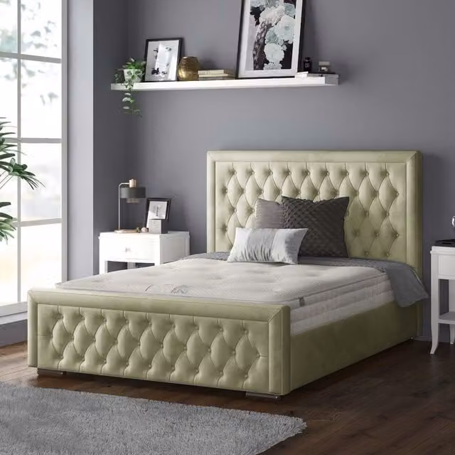 IH Design Chesterfield Upholstered Velvet Bed Frame in Green, W/D/H: 90 x 190 cm