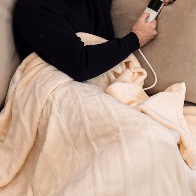 Marco Paul Electric Fleece Throw Blanket in Beige and White with Rapid Heat Up and Auto Shut Off