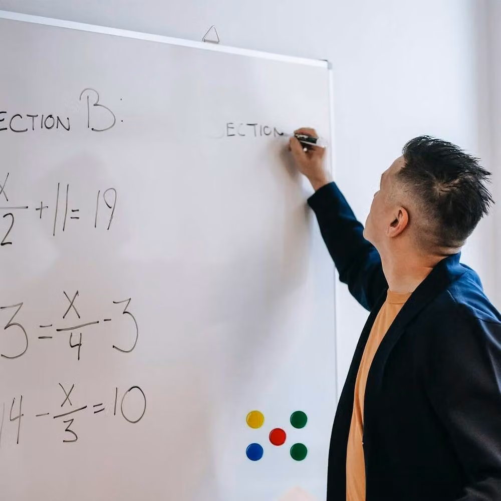 ATEK Magnetic Whiteboard with Pen Tray, Silver Aluminum Frame, White, W: 90 cm, H: 60 cm – 2