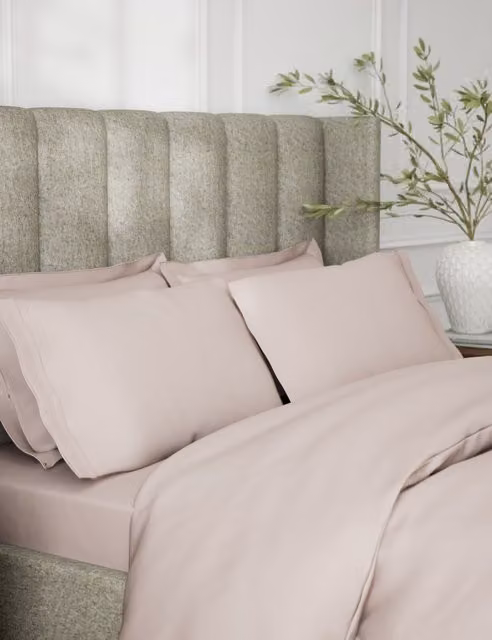 M&S 2 Pack Egyptian Cotton 230 Thread Count Percale Pillowcases in Pink