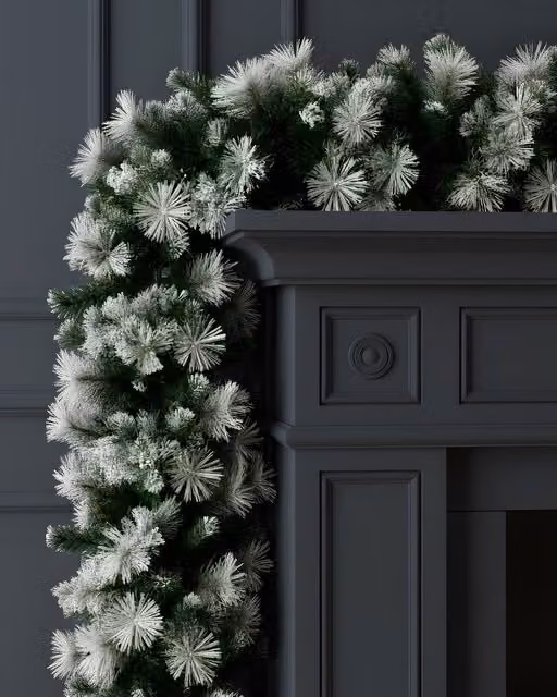 Globrite 2.7m Snow-Tipped Pine Christmas Garland in White and Green