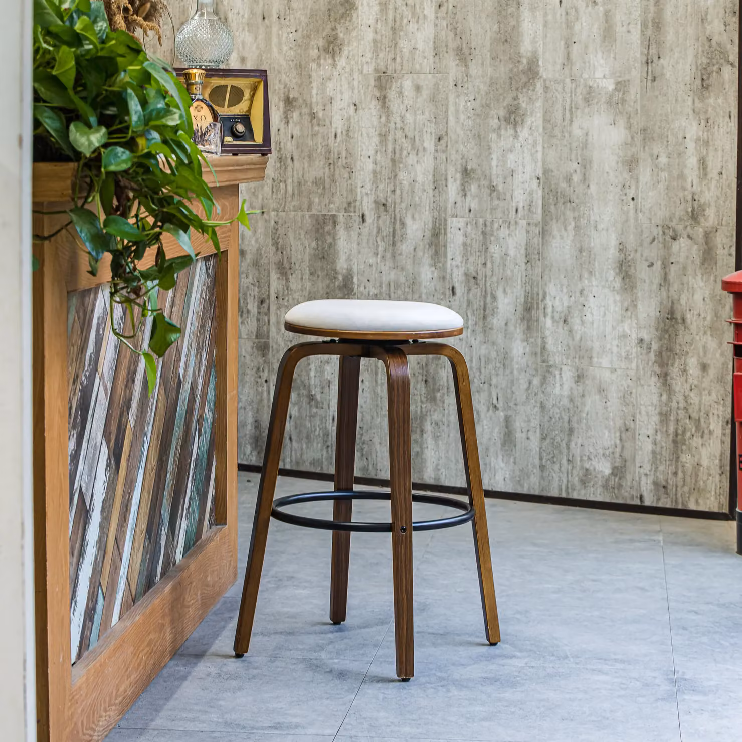 Nordlys Set of 2 Industrial Metal and Wood Bar Stools in Matt Beige – 2