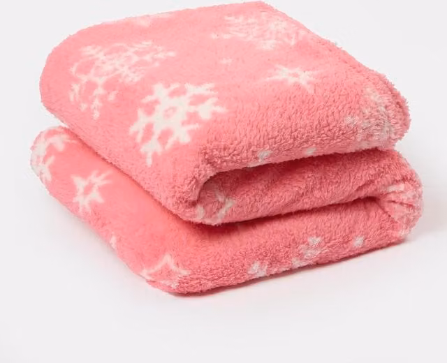 OHS Snowflake Teddy Fleece Throw in Pink