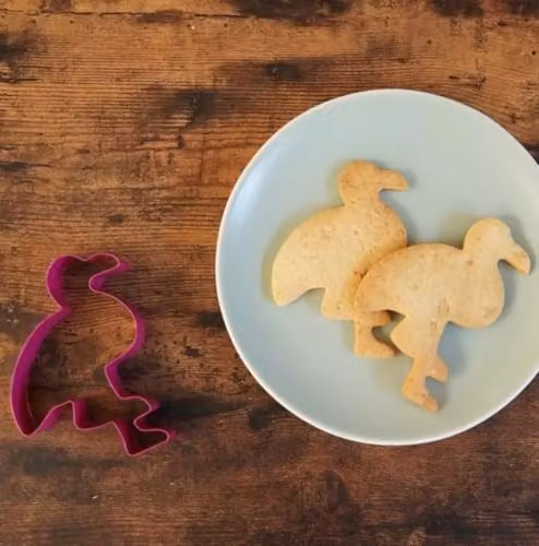 Mason Cash Flamingo Cookie Cutter in Pink – 2