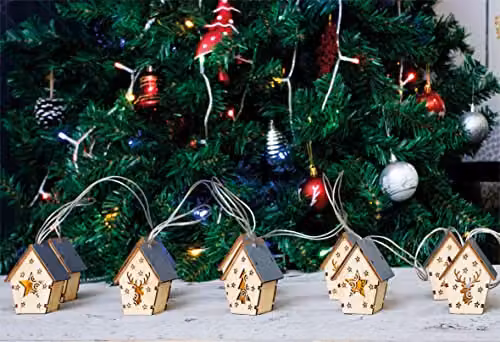 Netagon Battery Powered Christmas Wooden House Light String in White or Grey – 5